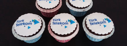 Logo Baskılı Cupcake ve Lokmalık Kekler